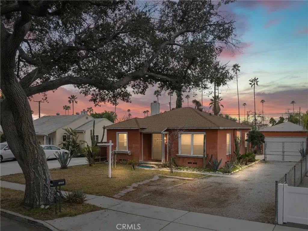 8560 Newport Avenue, Fontana