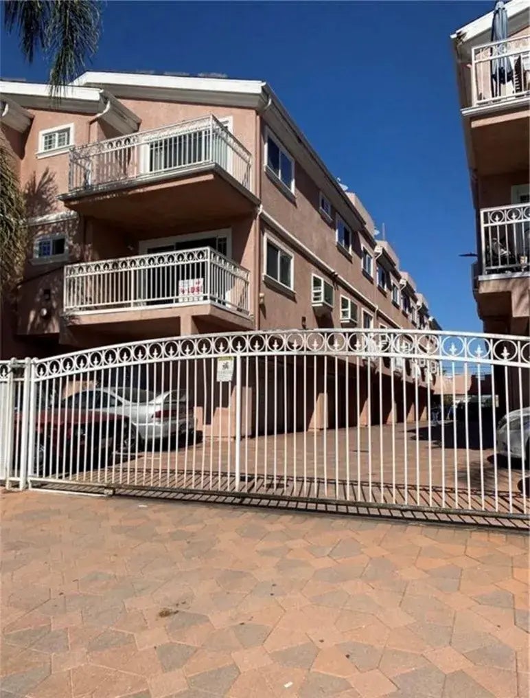 1425 W 224th, Torrance