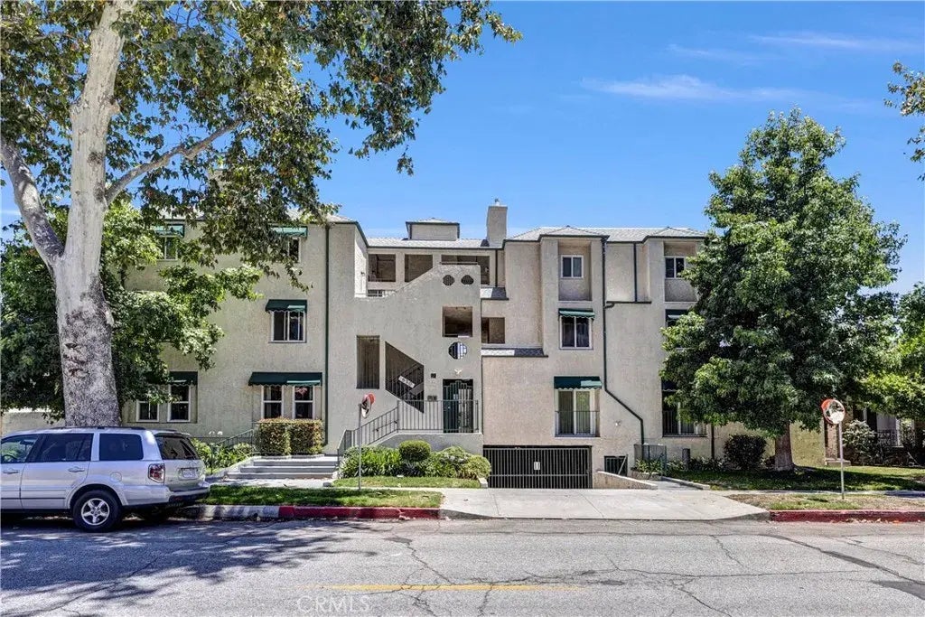 520 N Louise Street 207, Glendale