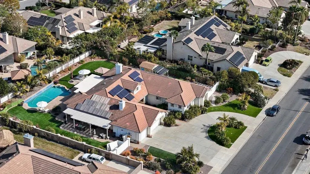 1560 Hamilton Lane, Escondido