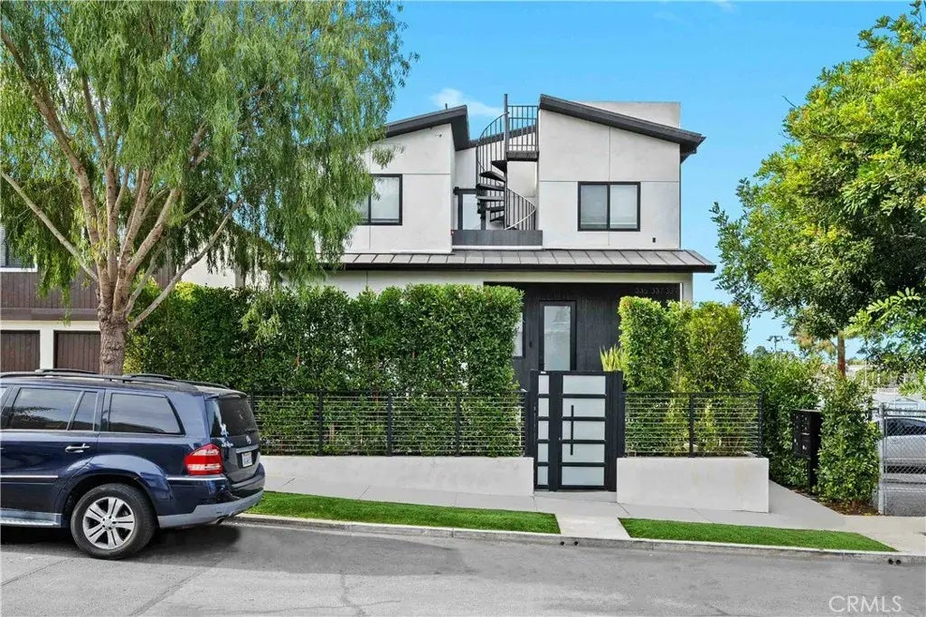 335 Penn Street, El Segundo