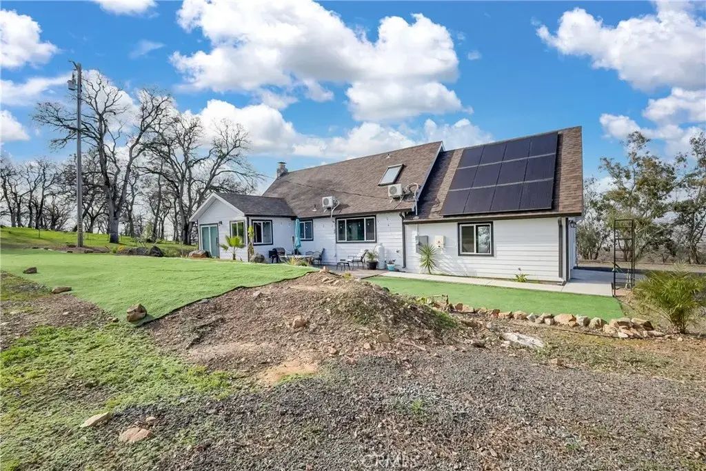 211 Sunny Hills Road, Bangor