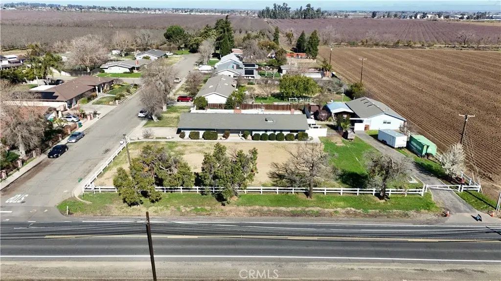 2315 W State Highway 140, Merced