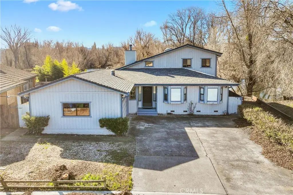 15177 Harbor Lane, Clearlake