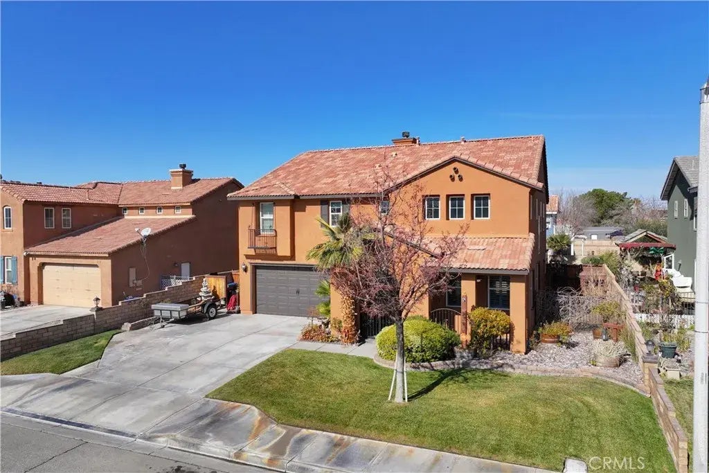 2323 Cypress Street, Lancaster