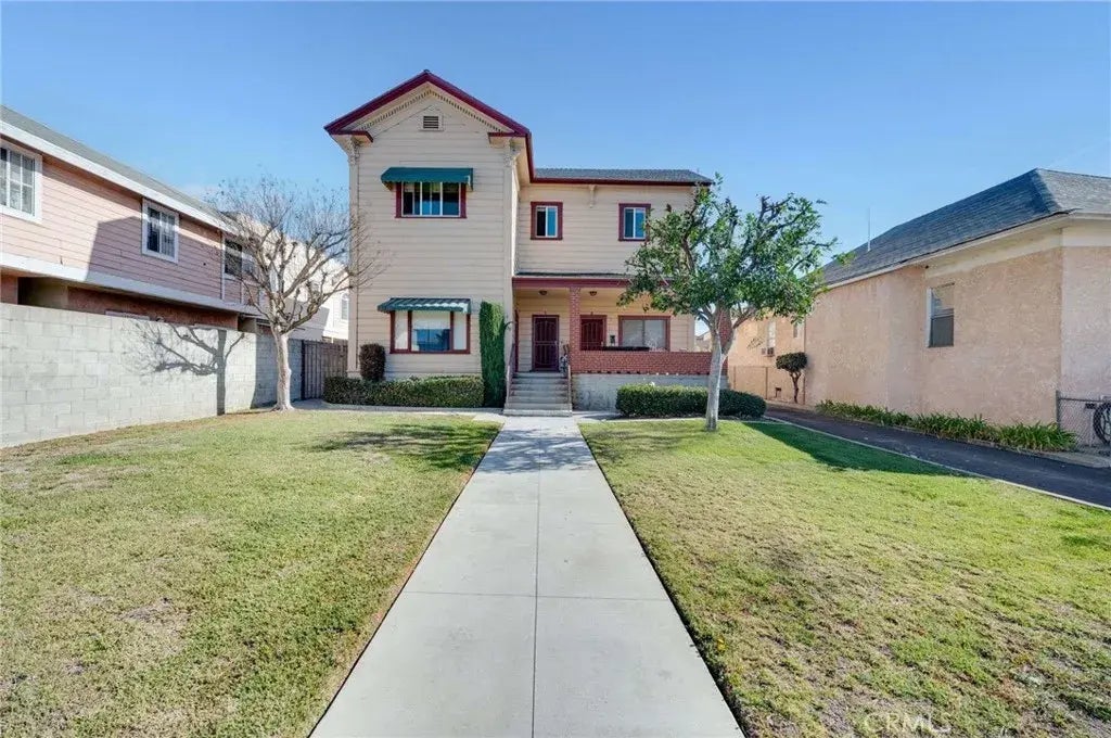 2430 Griffin Avenue, Los Angeles