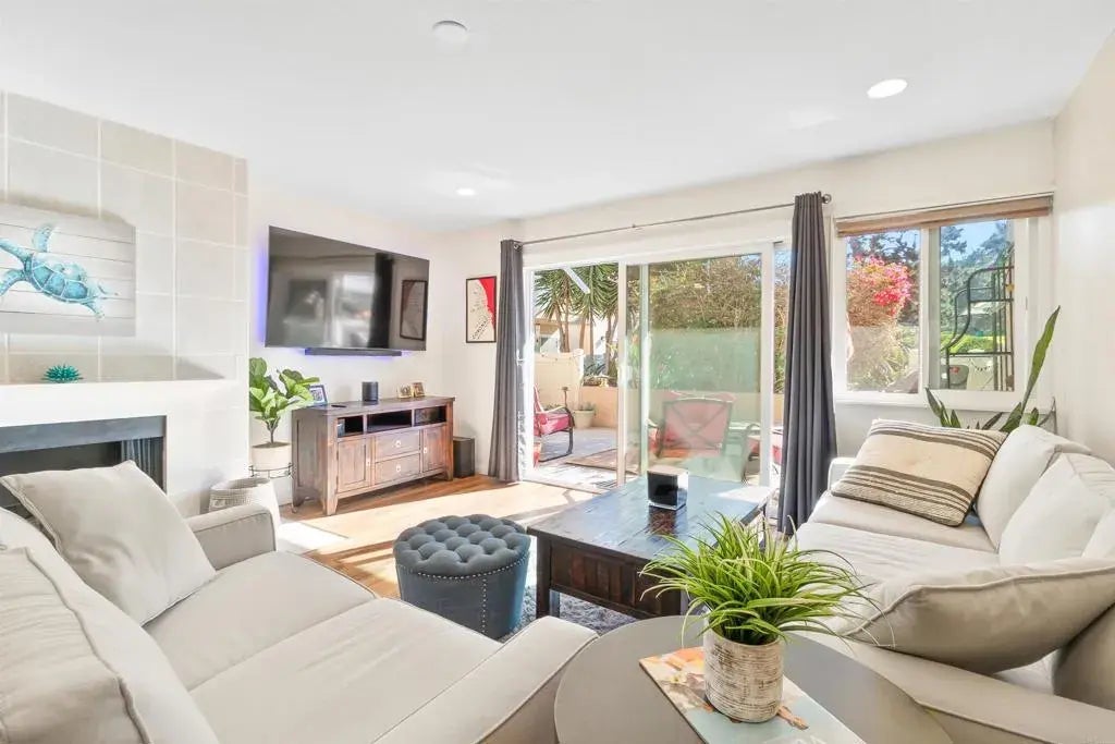 2607 Pirineos Way 109, Carlsbad