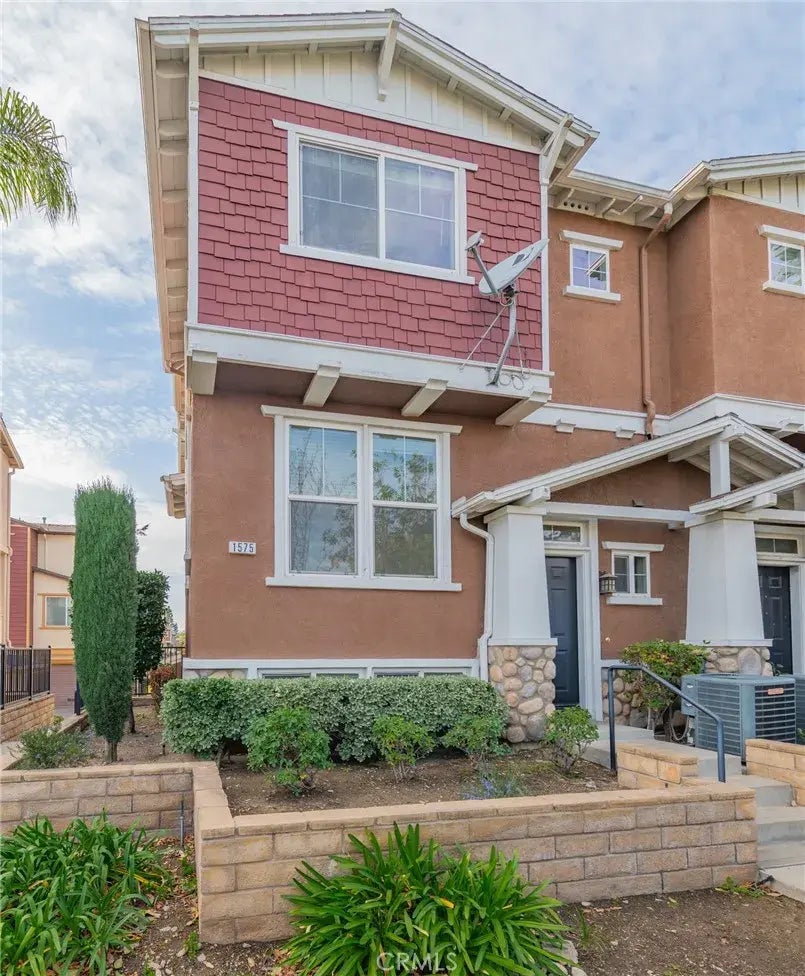 1575 Ledgestone Lane, Pomona