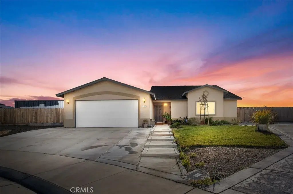 7267 W Petrel Court, Winton