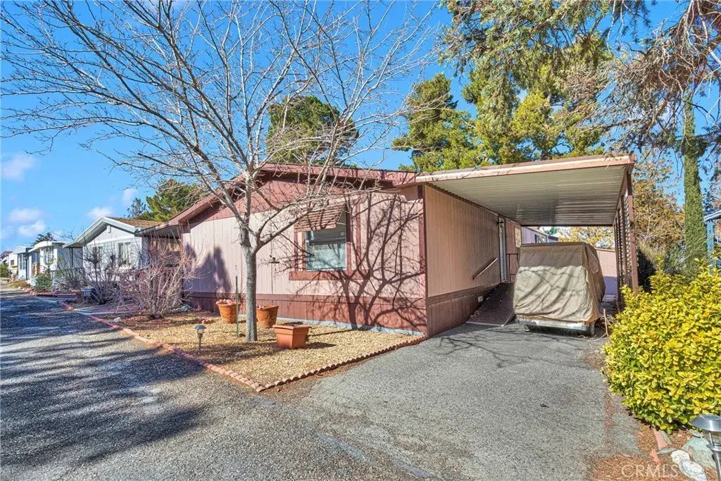 10200 Johnson 28, Phelan