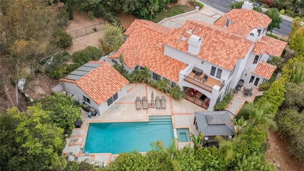 22544 N Summit Ridge Circle, Chatsworth