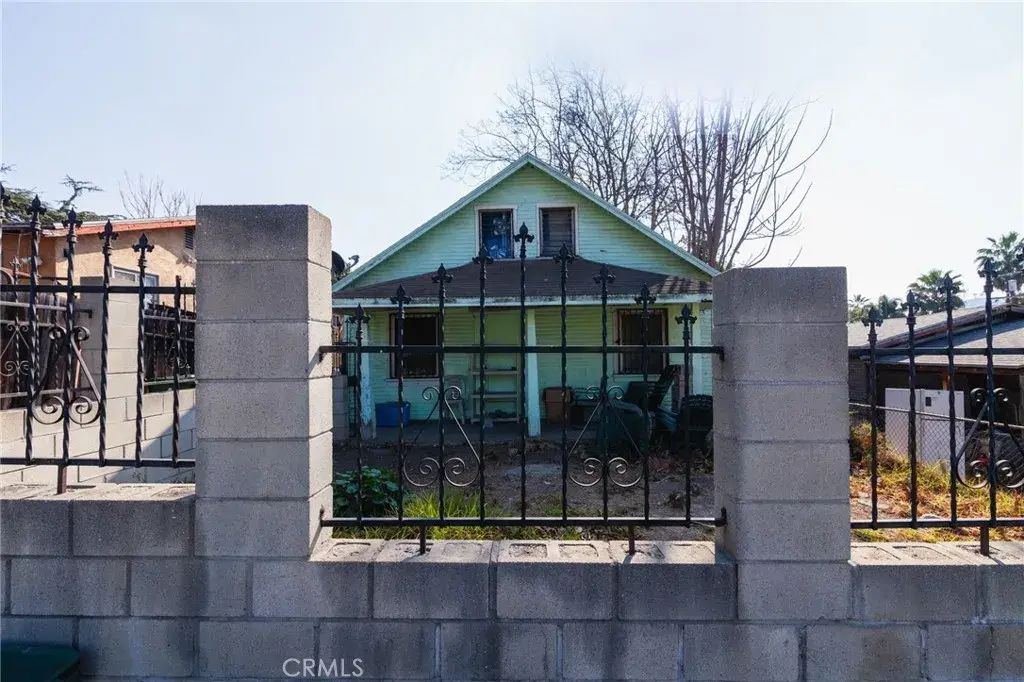 2908 Future Street, Los Angeles