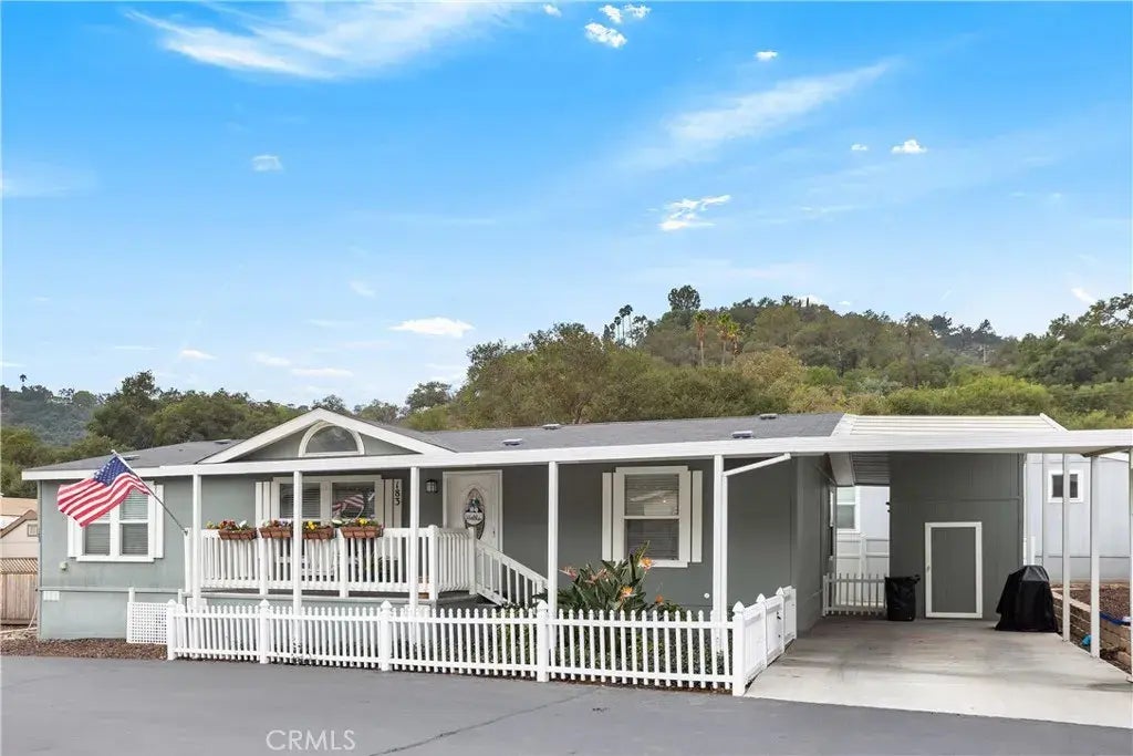 3909 Reche Road 183, Fallbrook