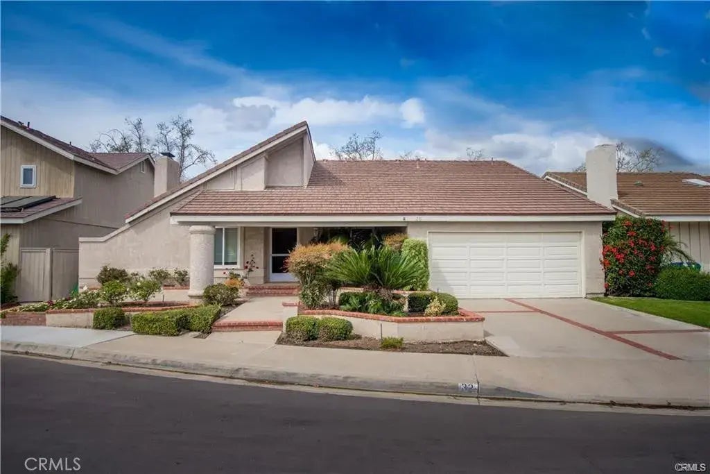 32 Deer Spring, Irvine