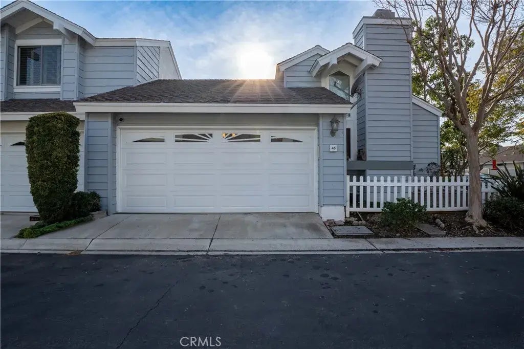 45 Amberleaf 119, Irvine