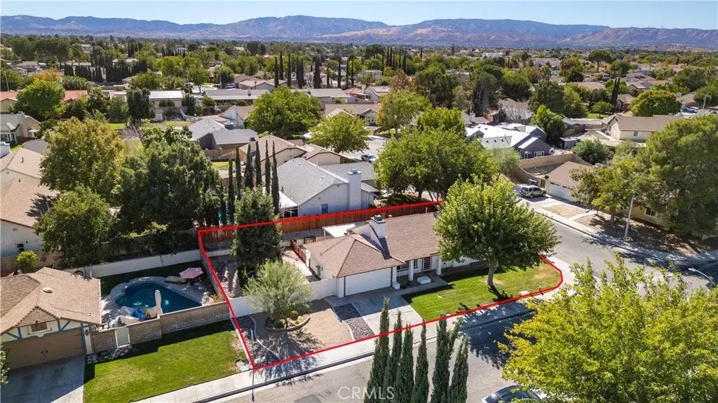 1718 W Avenue K10, Lancaster