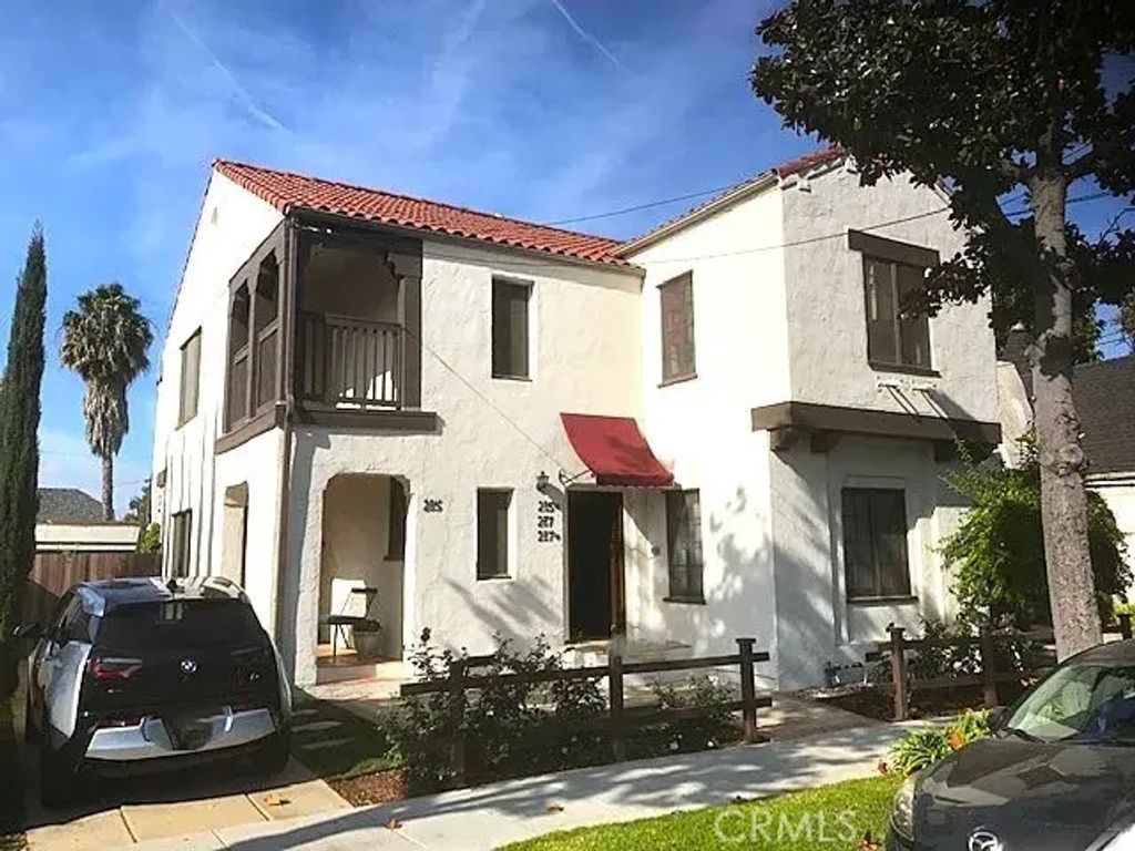 235 Orizaba Avenue, Long Beach