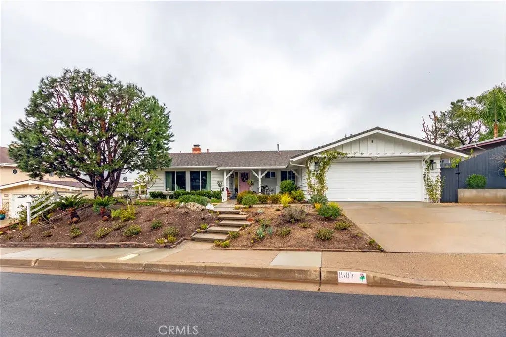 1507 E Sunview Drive, Orange