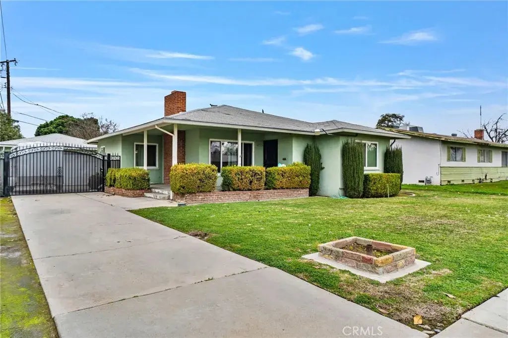 1030 N Marilyn Way, Fresno