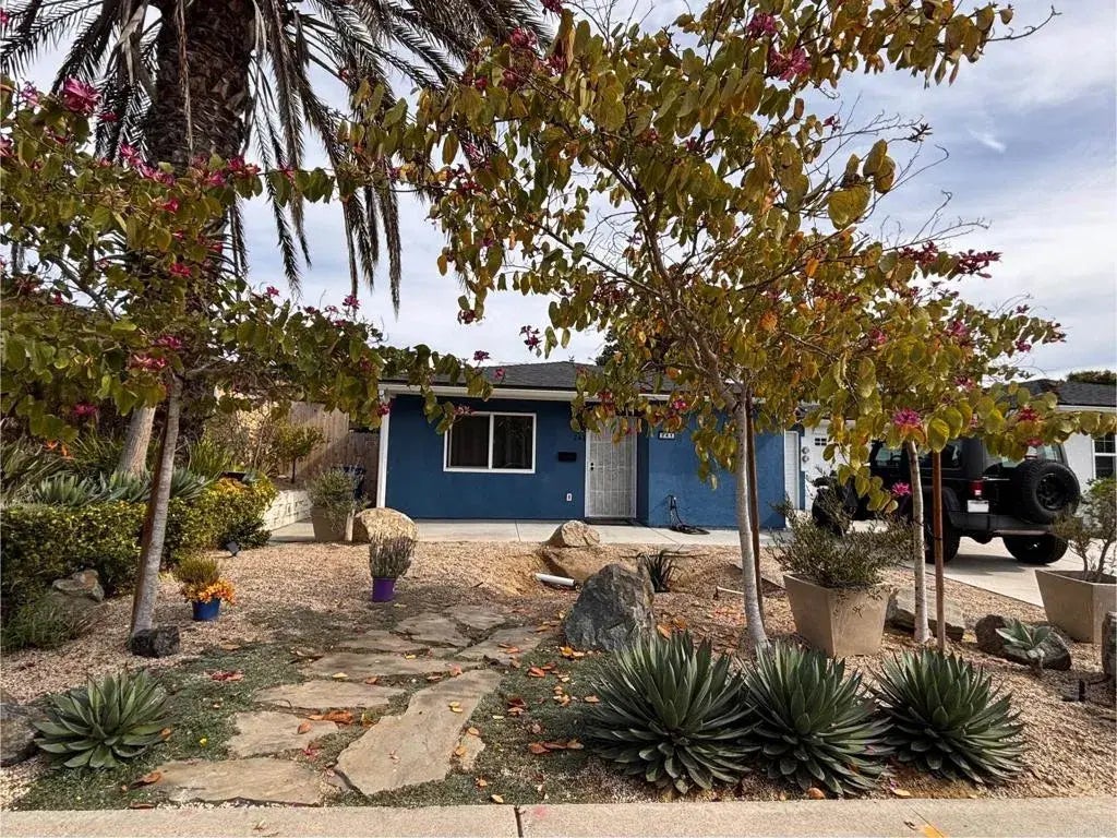 241 Coneflower St, Encinitas