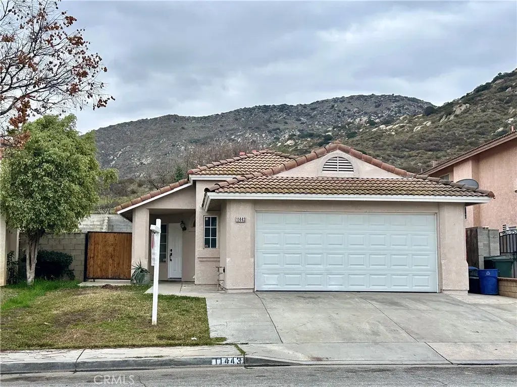 11443 Citrus Glen Lane, Fontana