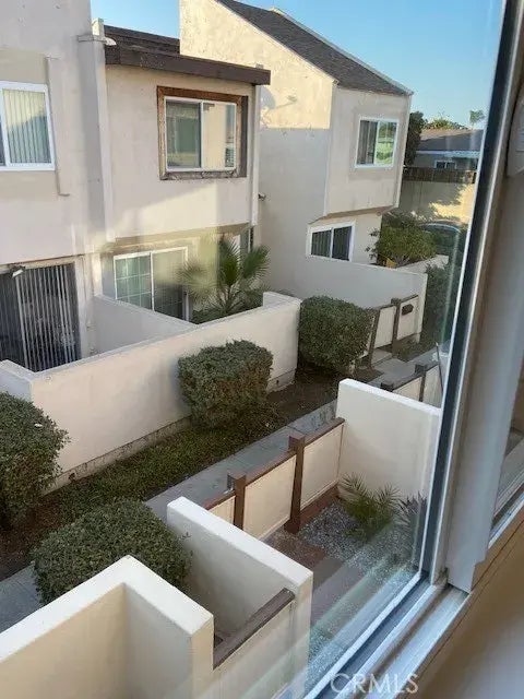 16710 Orange Avenue J53, Paramount