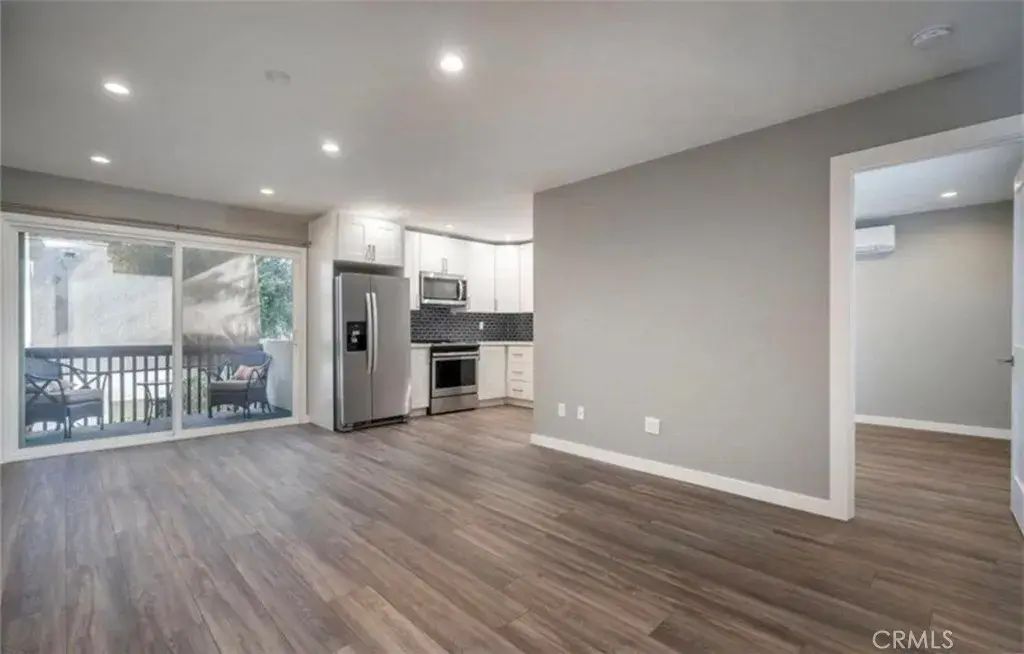 23515 Lyons Avenue S15, Valencia