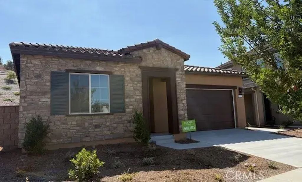 2809 Bridgetide Road, Corona