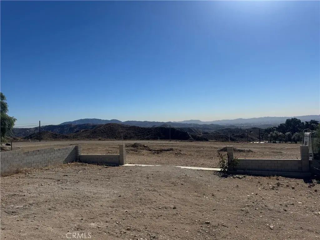 11252 Barca, Sylmar