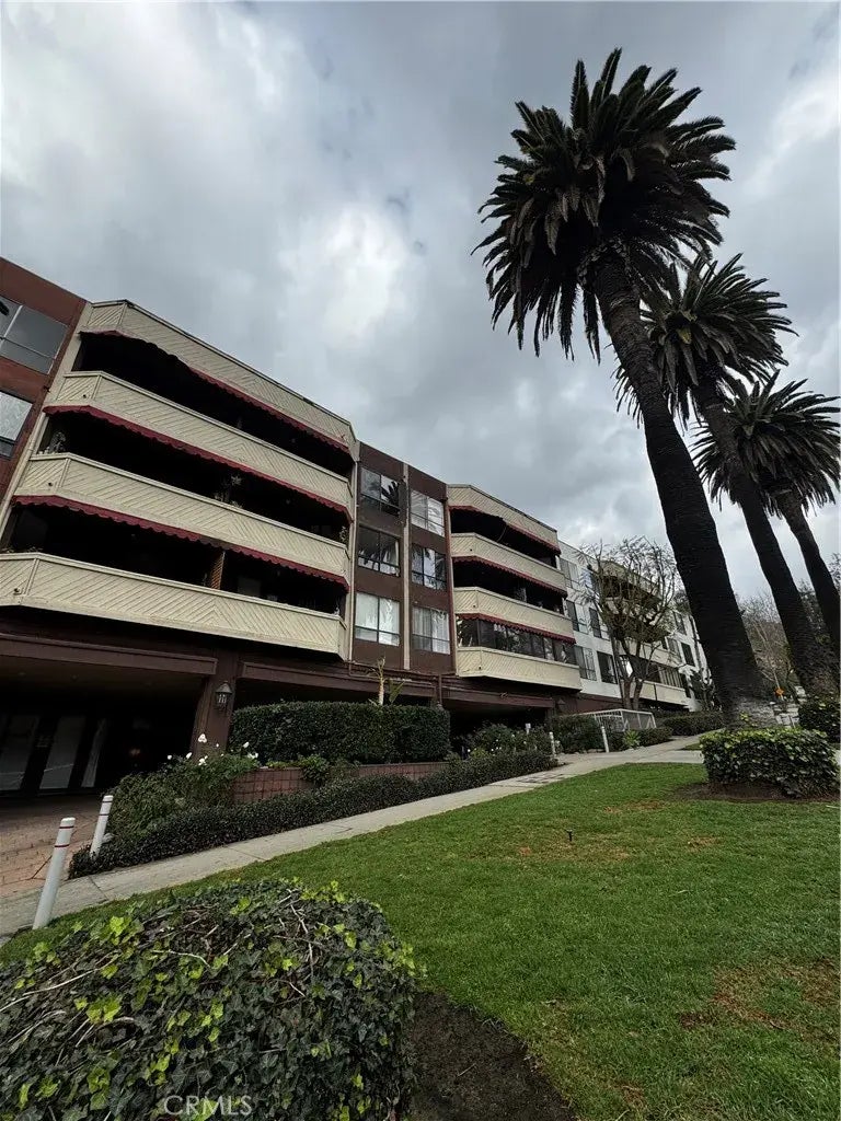 1745 Camino Palmero Street 423, Los Angeles