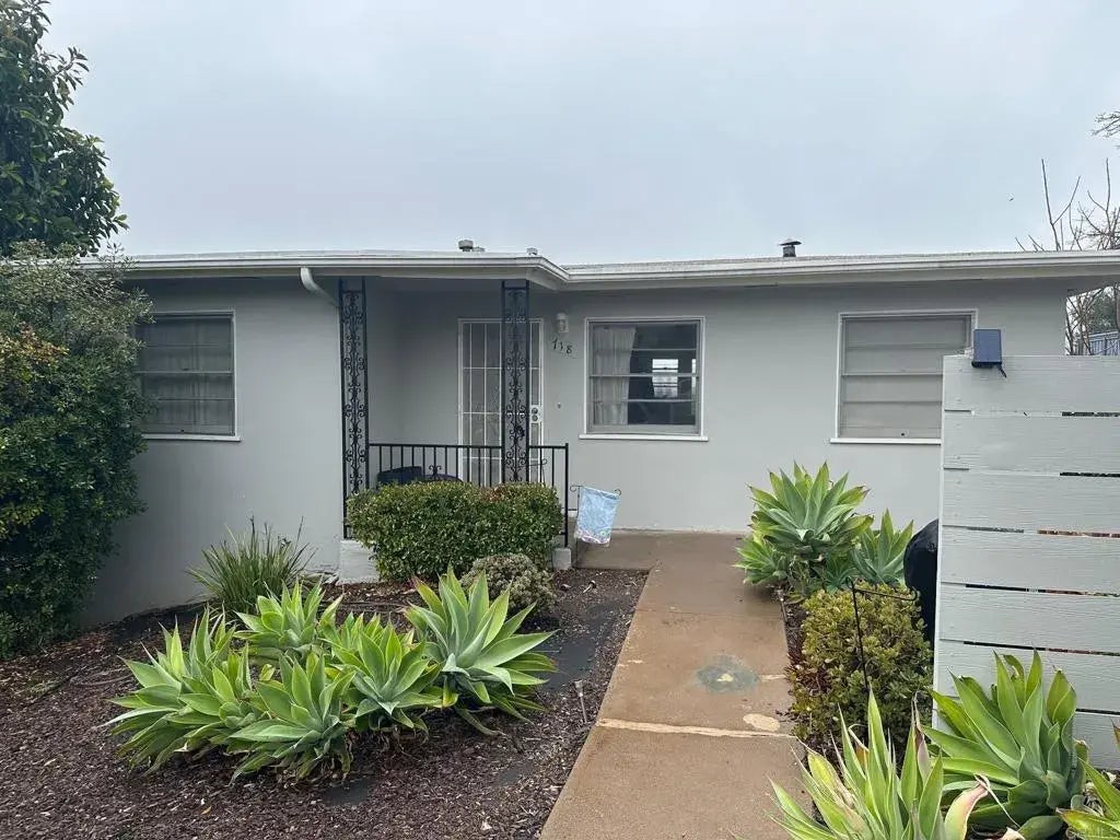 718 E 4th Avenue, Escondido