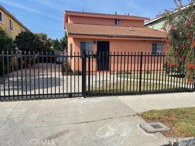 9713 Wilmington Avenue, Los Angeles
