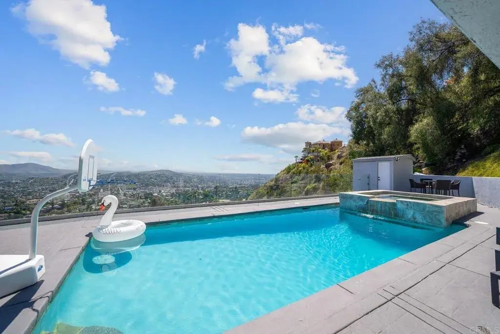 4840 Mount Helix Drive, La Mesa