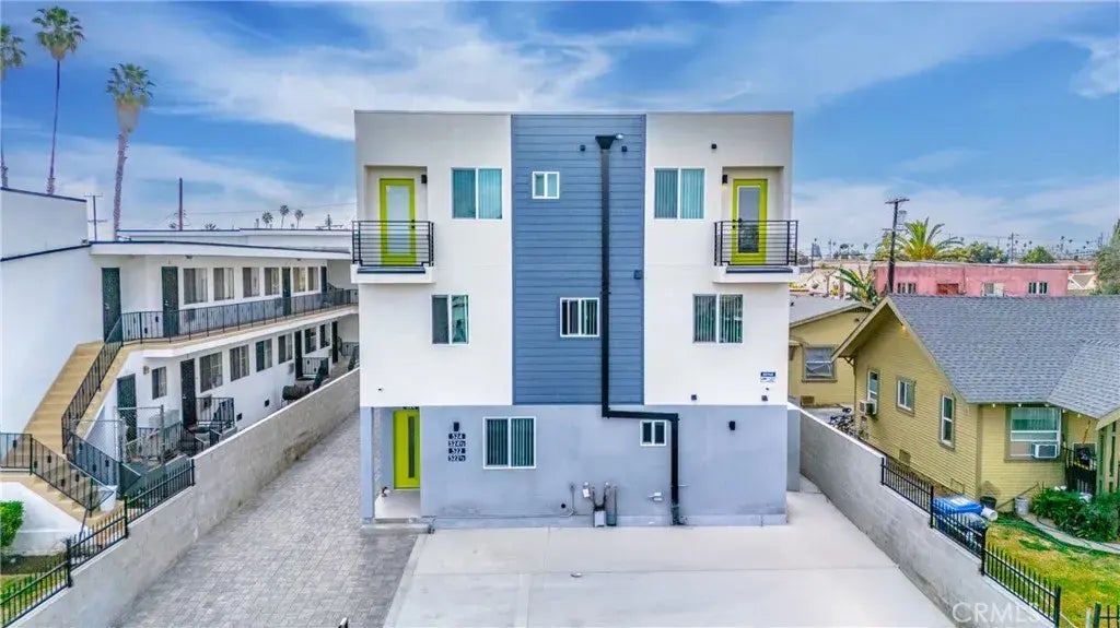 524 W 75th Street, Los Angeles