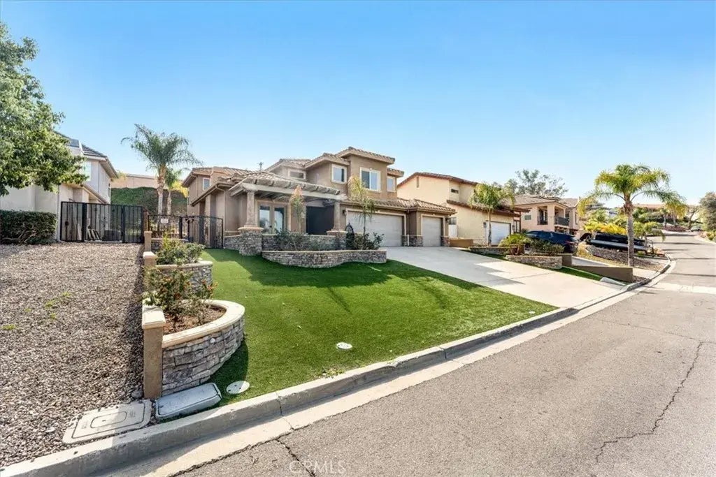 23889 Cruise Circle Drive, Canyon Lake