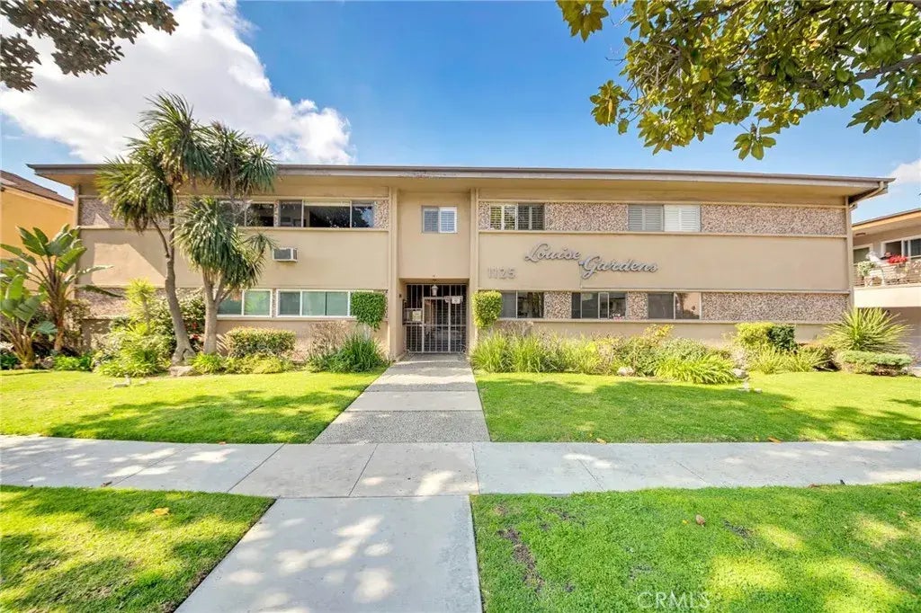 1125 N Louise Street 11, Glendale