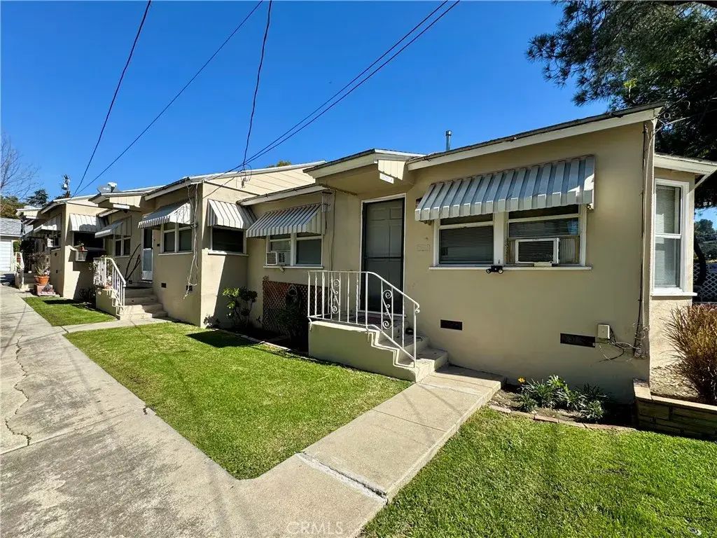 13751 Penn Street, Whittier