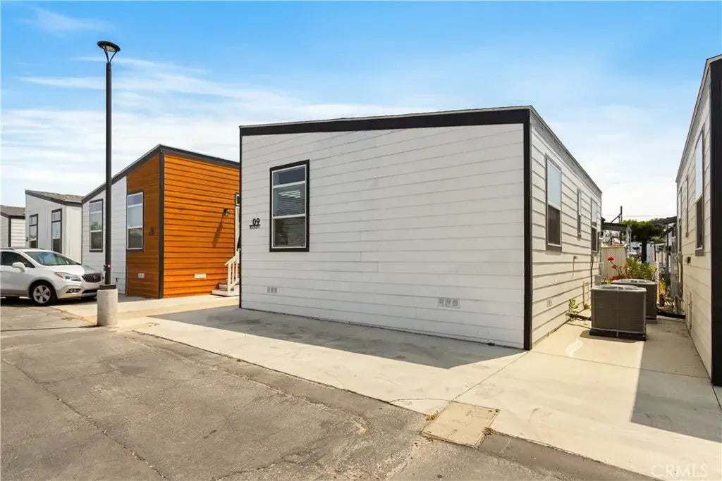 8250 Lankershim Blvd 155, North Hollywood