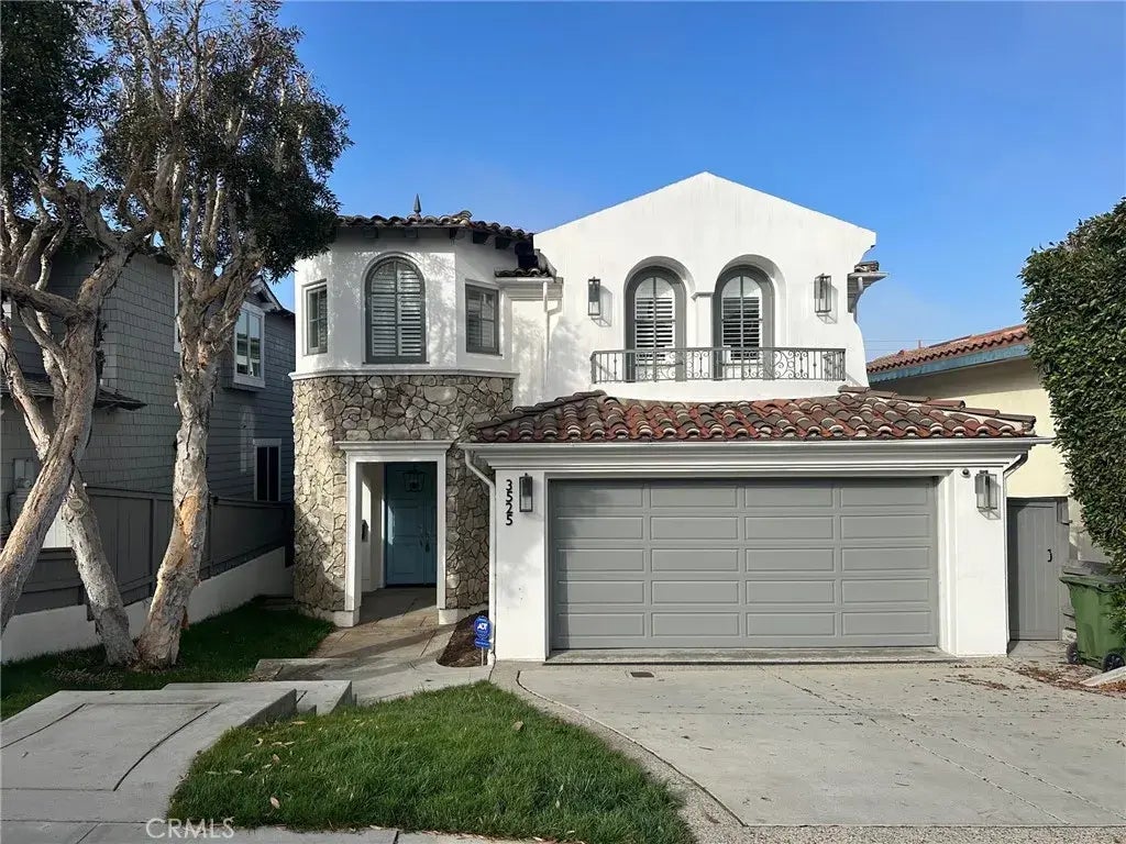 3525 Walnut Avenue, Manhattan Beach