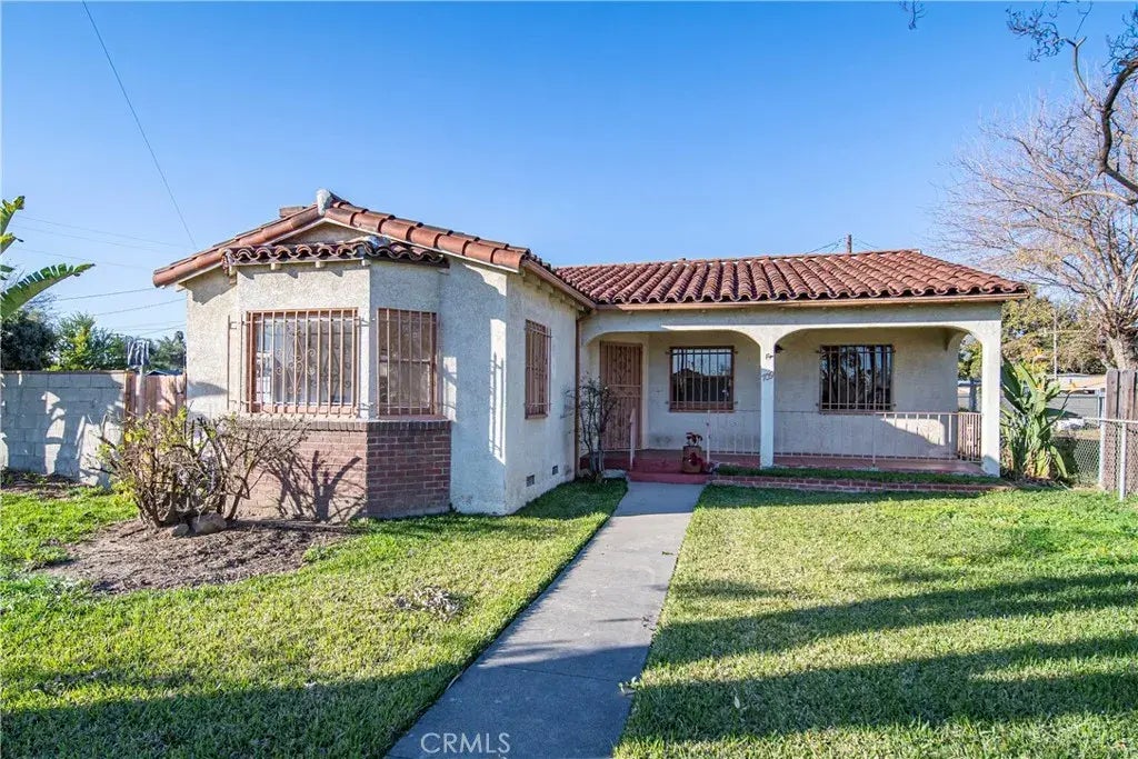 709 E 9th Street, Pomona