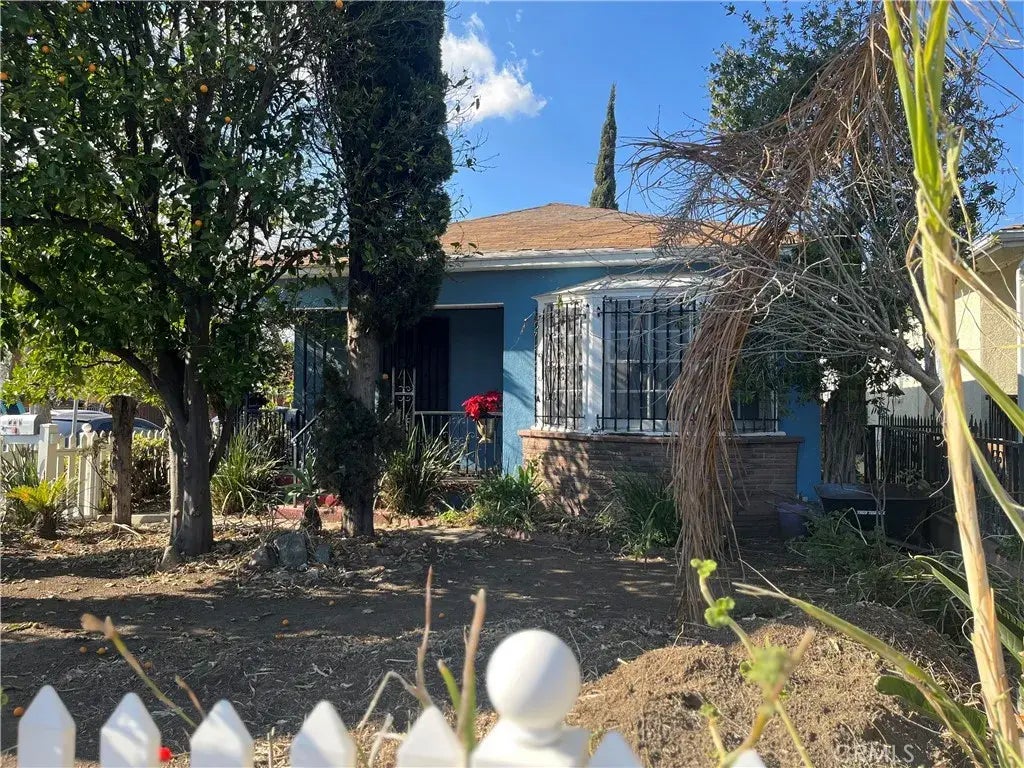 501 Harding Avenue, San Fernando