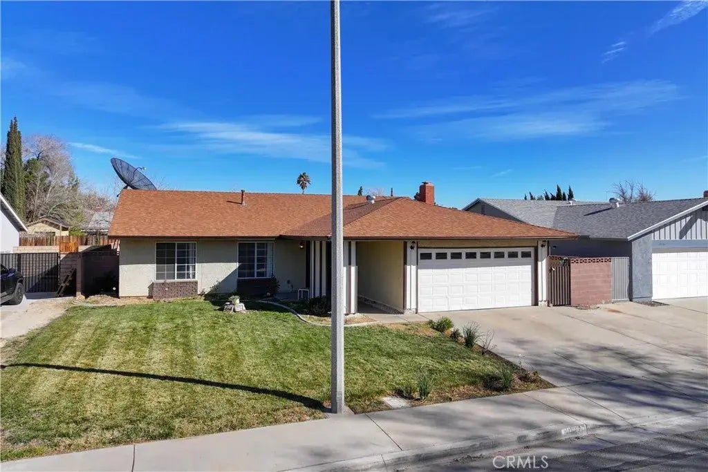 44220 Hanstead Avenue, Lancaster