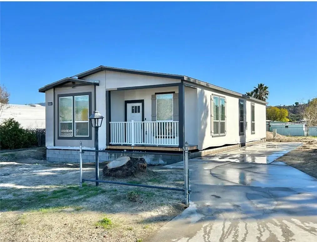 44755 Palm Avenue, Hemet