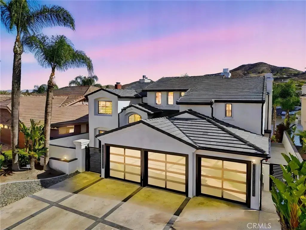 30384 Point Marina Drive, Canyon Lake