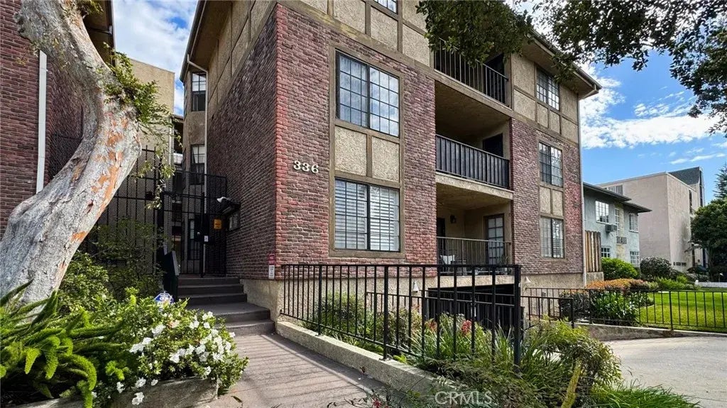 336 N Louise Street 4, Glendale