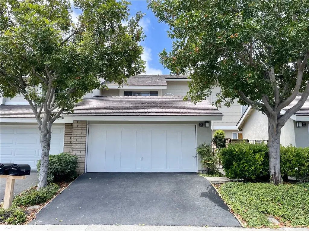 150 Briarwood 43, Irvine