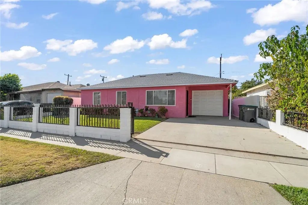 18125 Wall Street, Carson