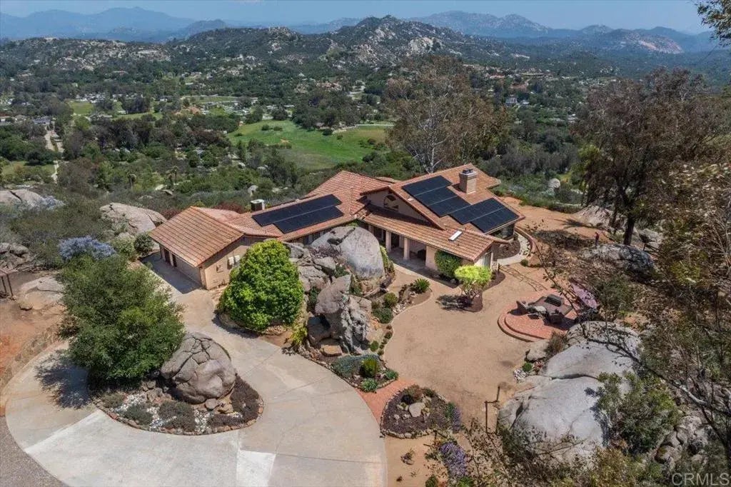 15847 Snuz Mountain Road, Ramona