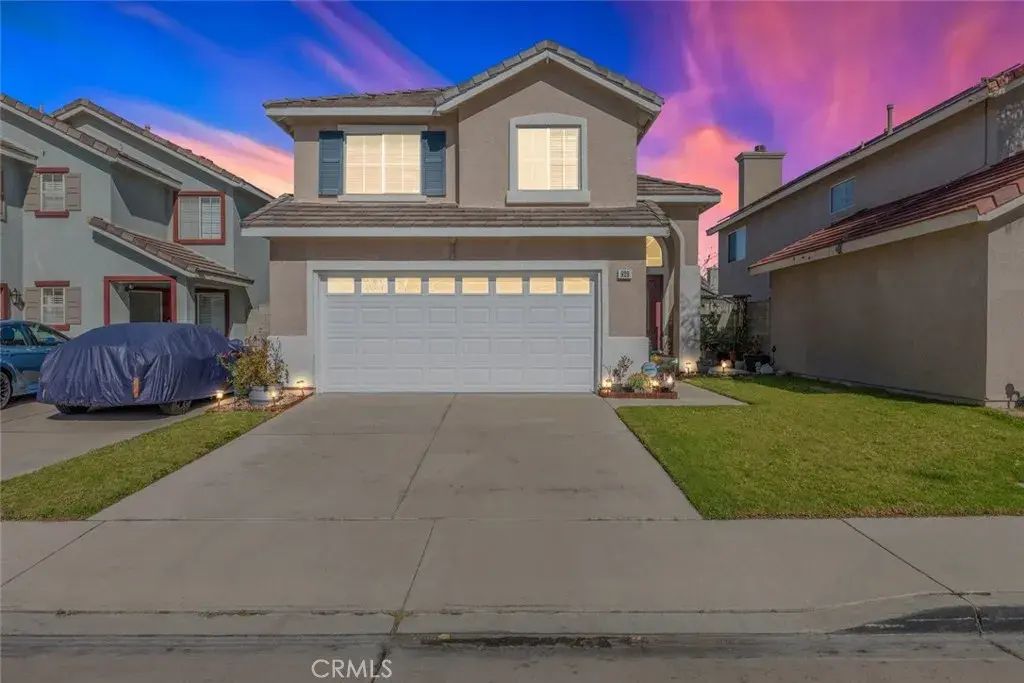 929 Pinecone Drive, Corona