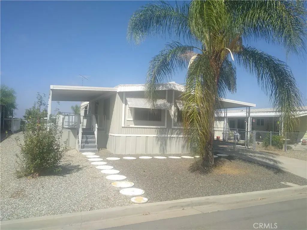 26097 Fountain Palm Drive, Homeland